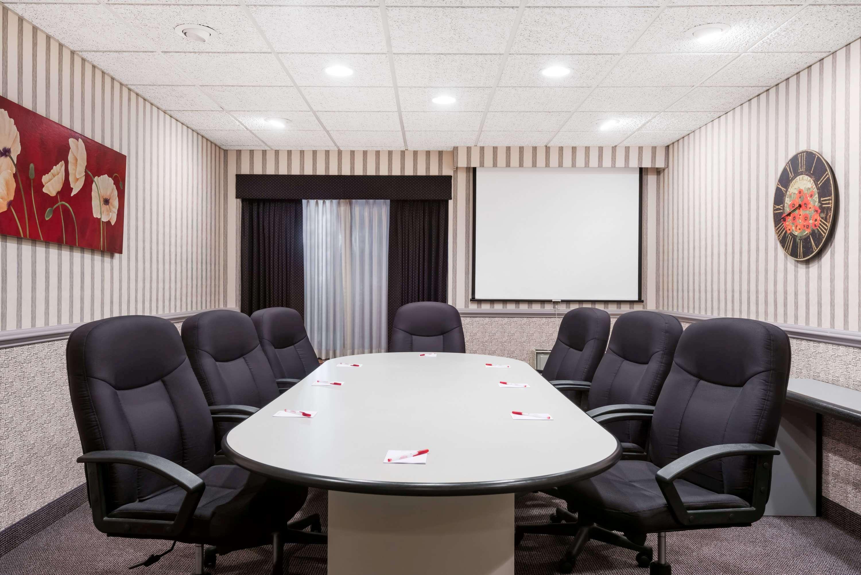 Ramada Plaza By Wyndham Hagerstown Hotel Ngoại thất bức ảnh